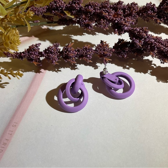 Lilac Knotted Stud Earrings - Picture 2 of 4